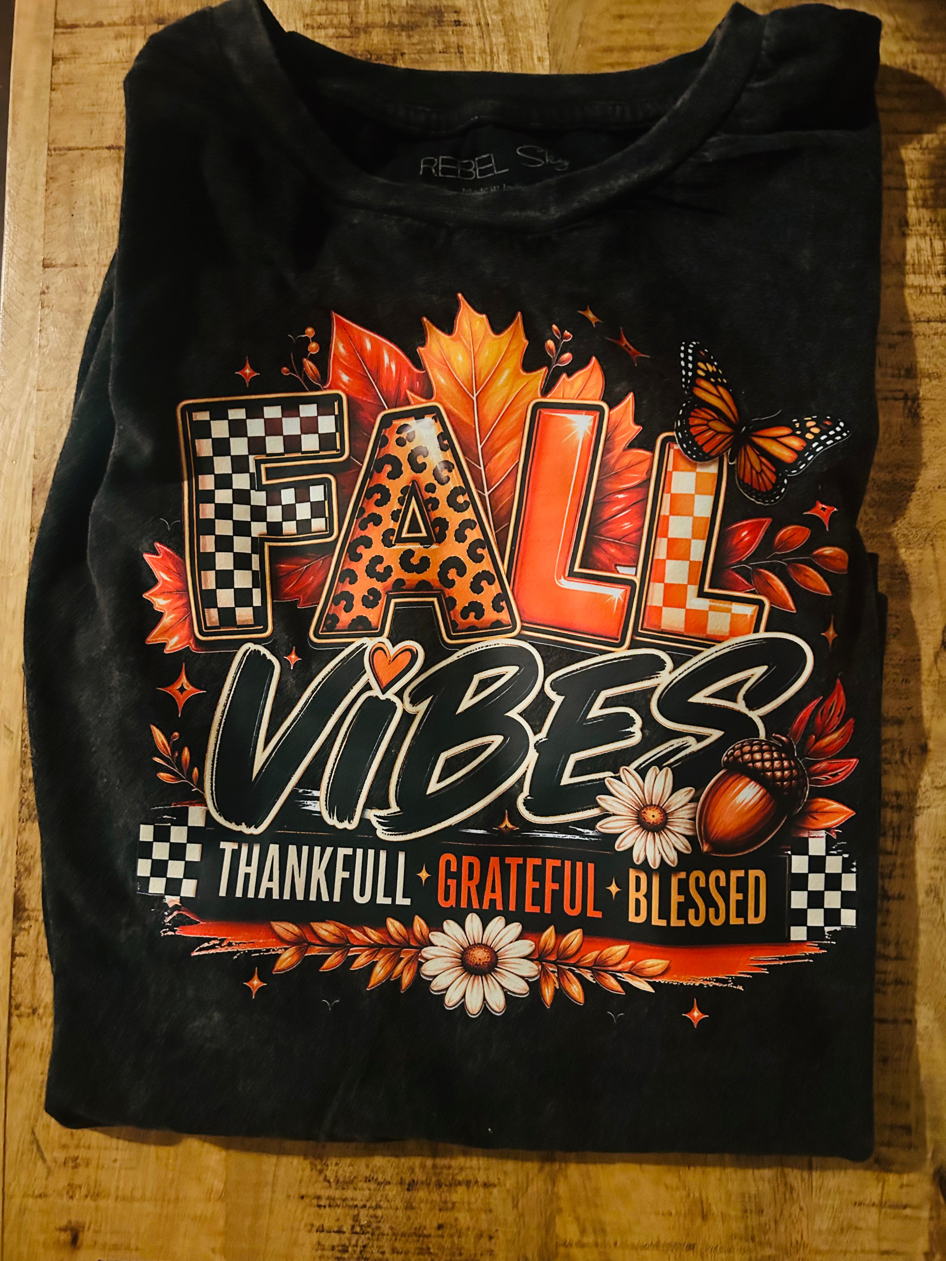 Acid washed Short Sleeve "FALL VIBES"