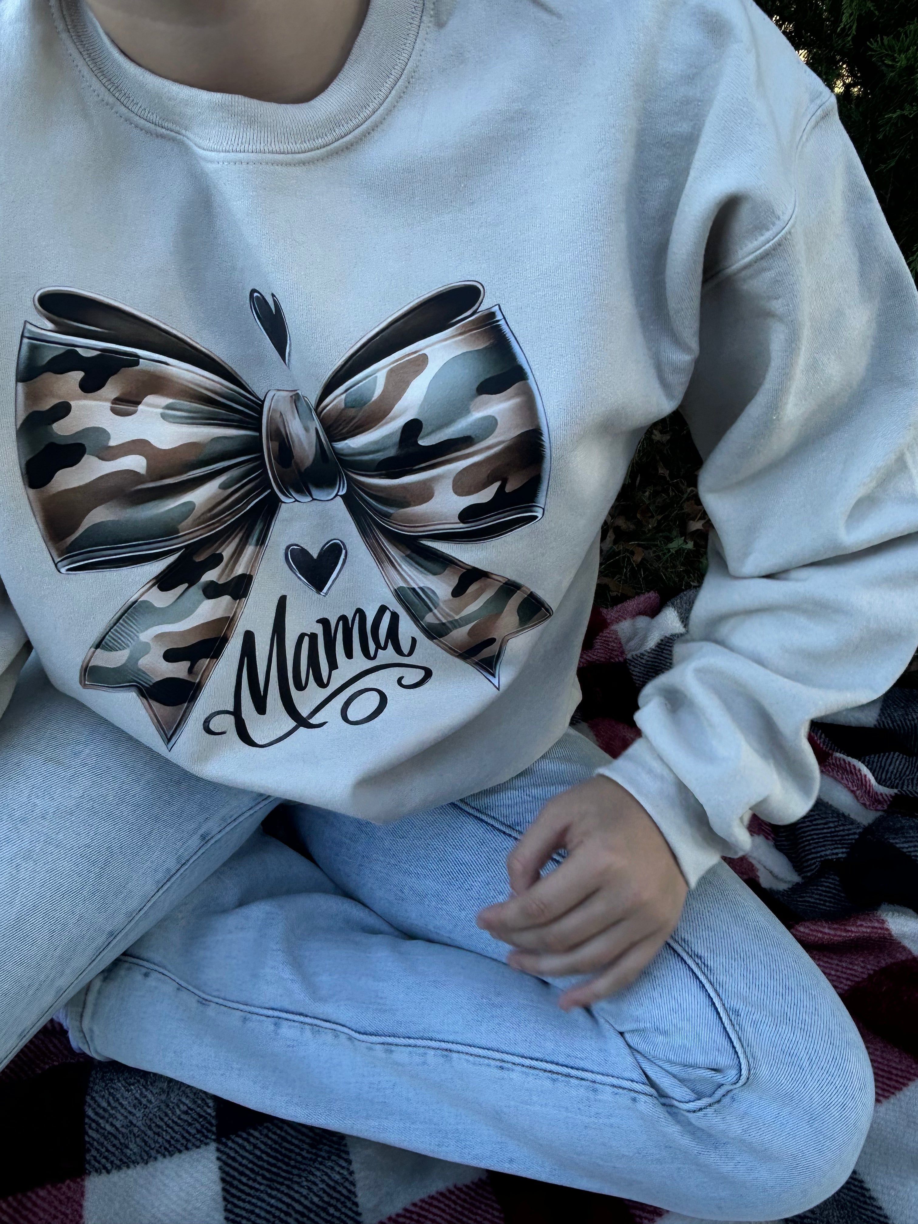 Camo mama bow sweatshirt